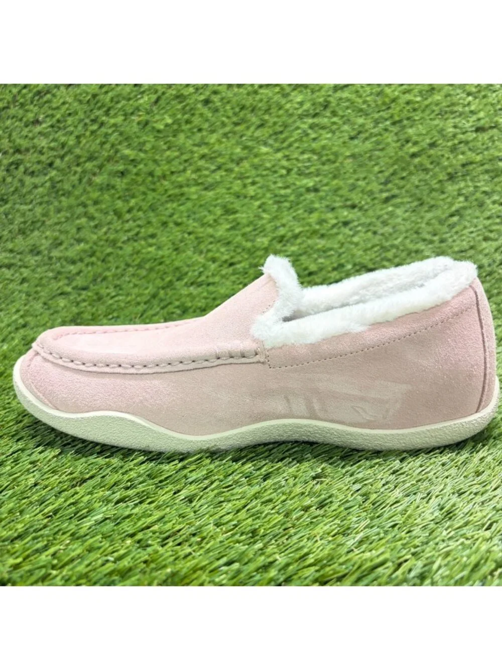 Kuru Loft Womens Size 10 Pink White Casual Moccasin Slip On Suede Slippers Shoes